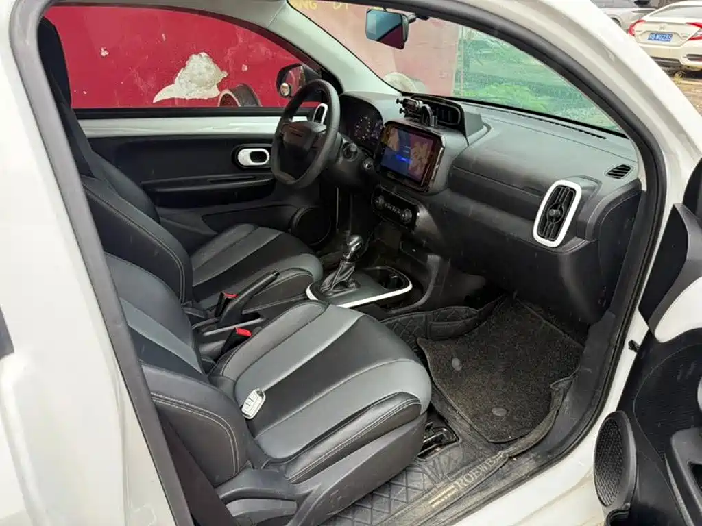 Roewe Clever — миниатюра 5