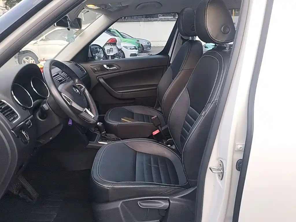 Skoda Yeti — миниатюра 15