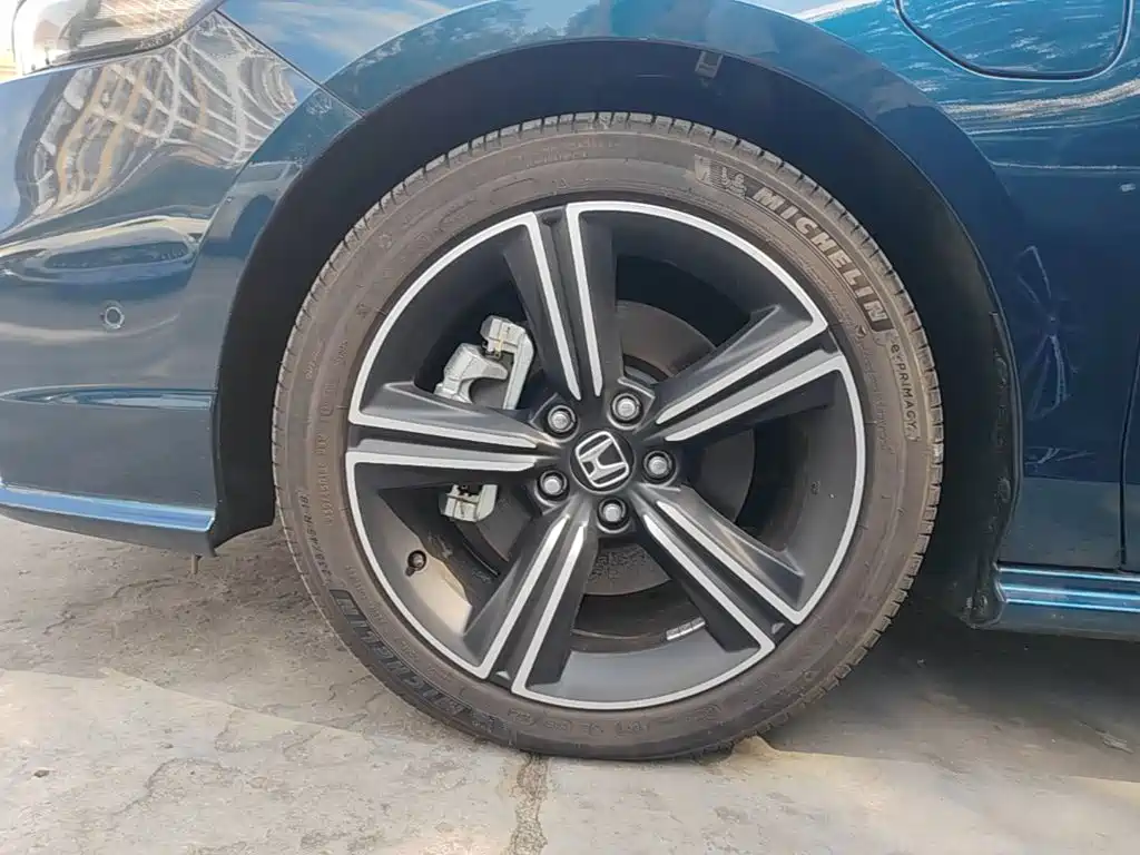 Honda Inspire PHEV — миниатюра 23