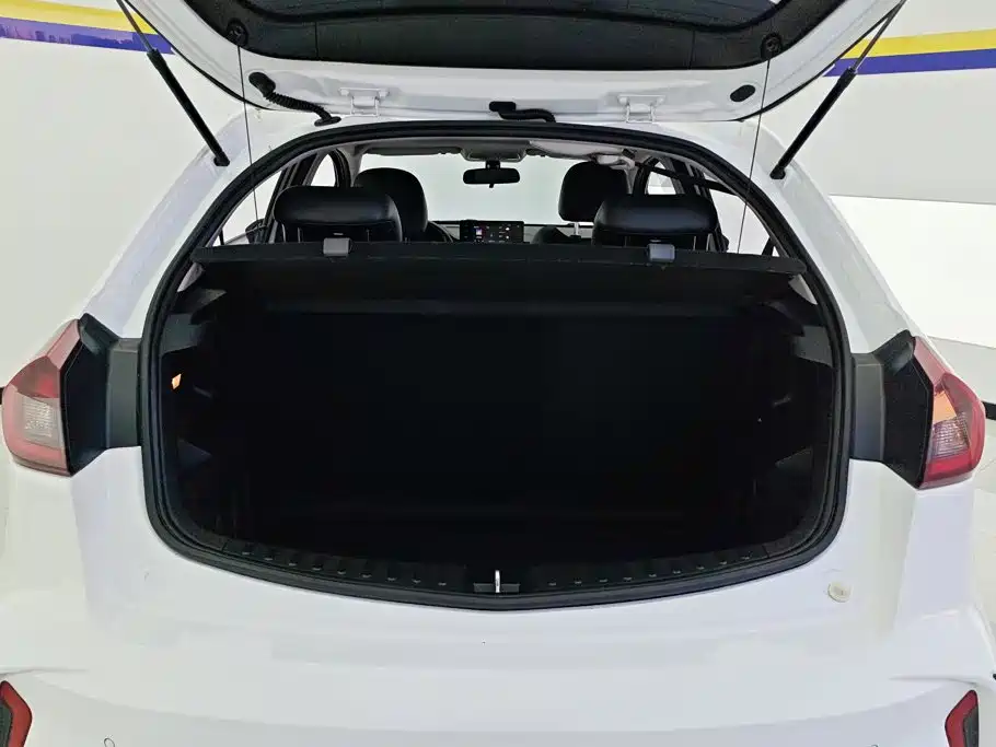 Geely Vision X3 — миниатюра 4
