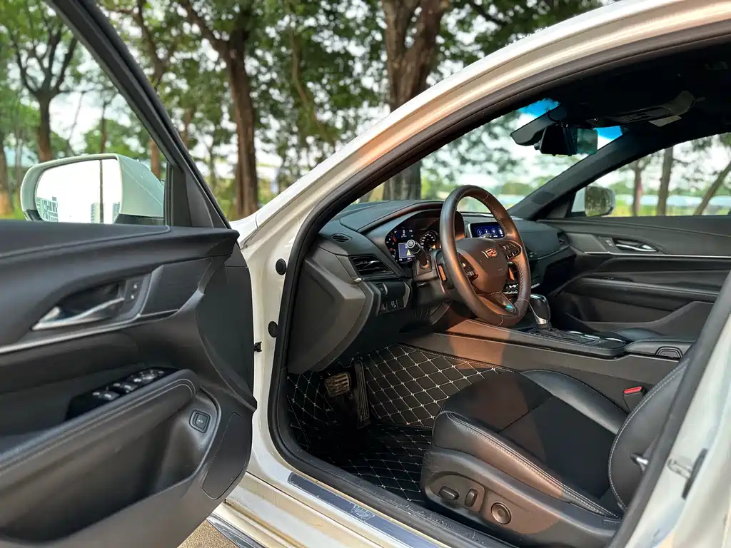 Cadillac CT4 — миниатюра 10