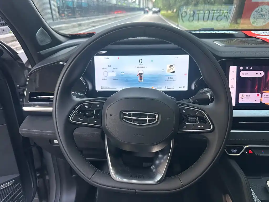 Geely Xingyue L — миниатюра 8