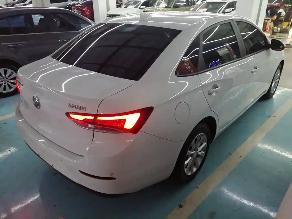 Buick Excelle — миниатюра 7