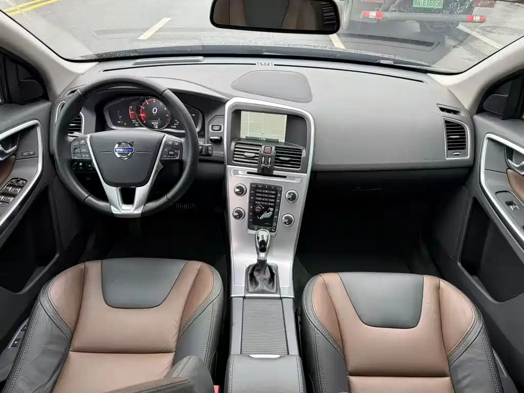 Volvo XC60 — миниатюра 5