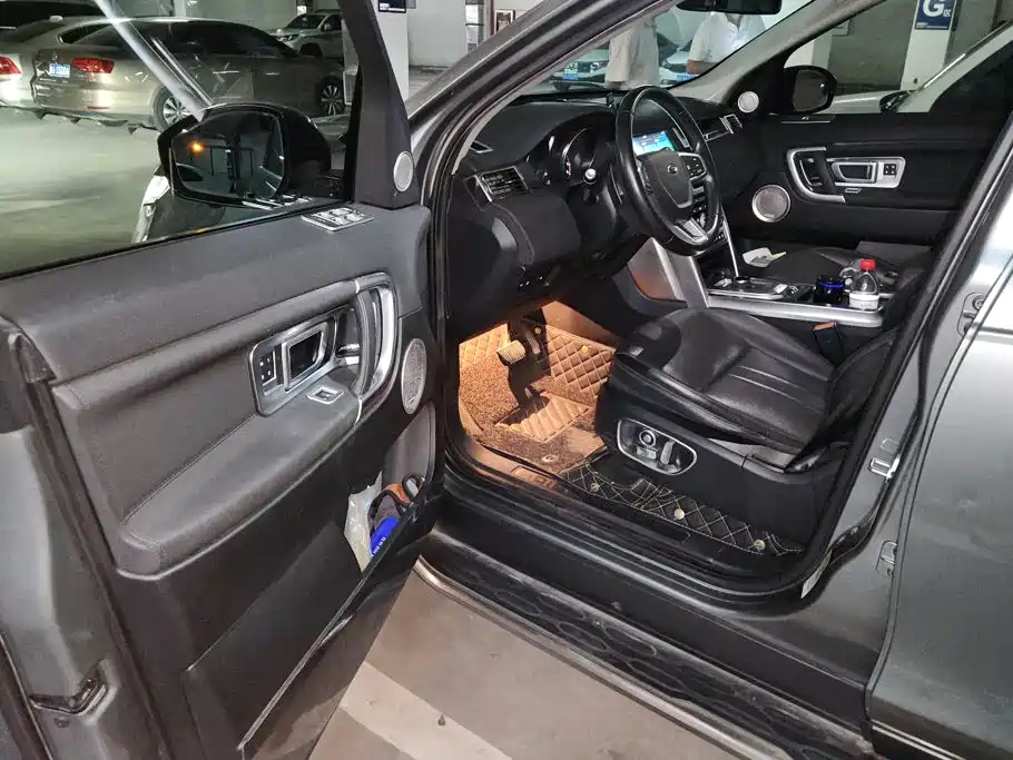 Land Rover Discovery Sport — миниатюра 9