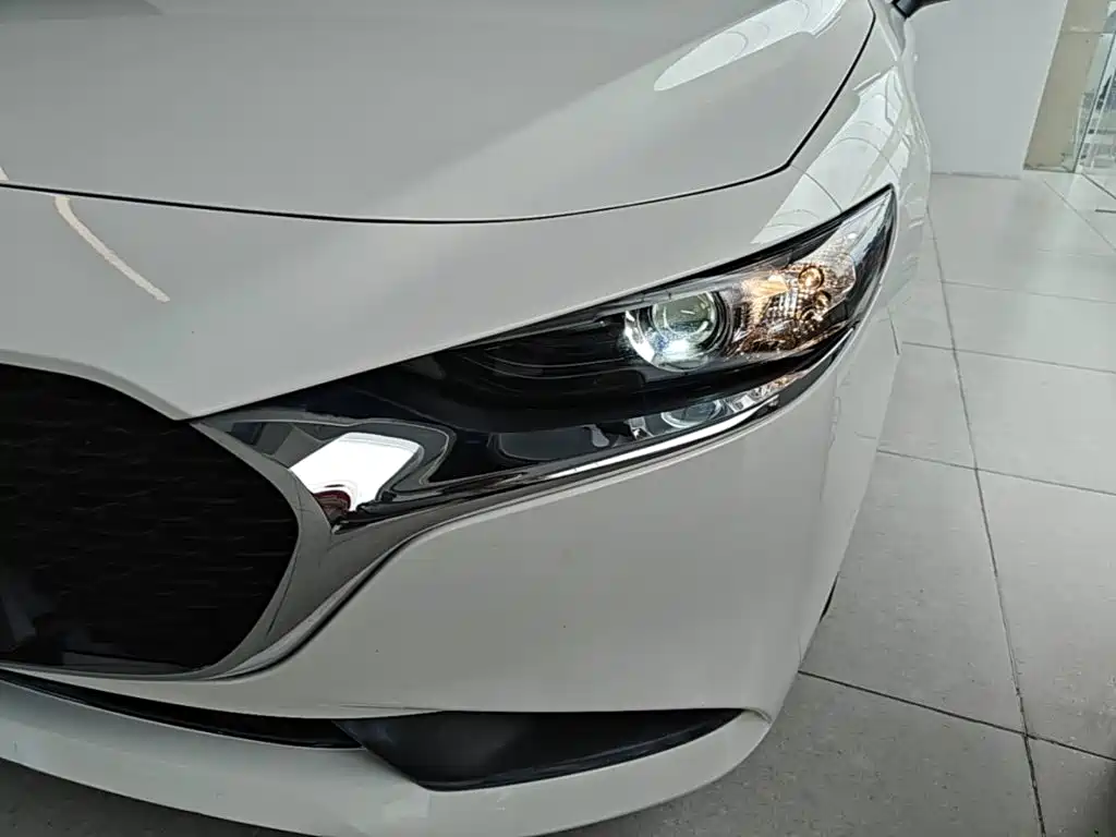 Mazda 3 Axela — миниатюра 24