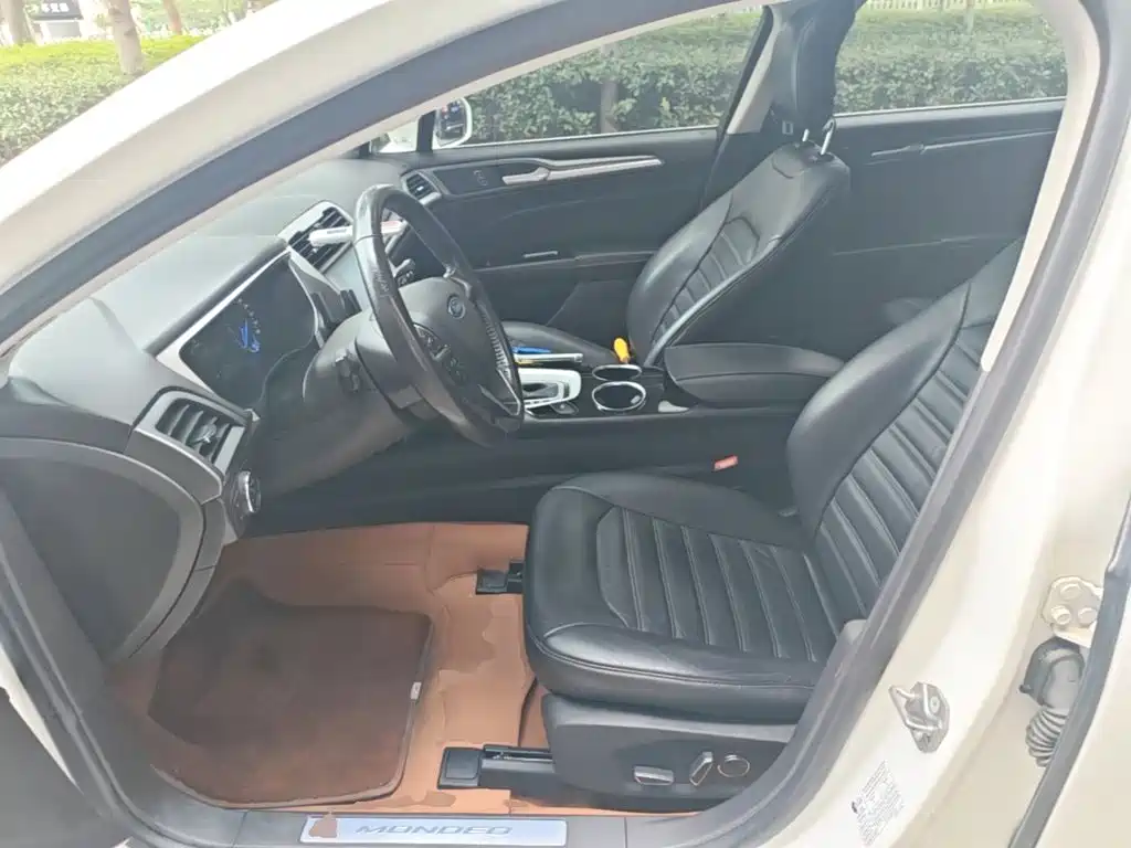 Ford Mondeo — миниатюра 15