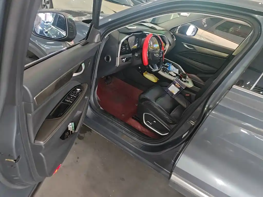 Geely Xingyue — миниатюра 16