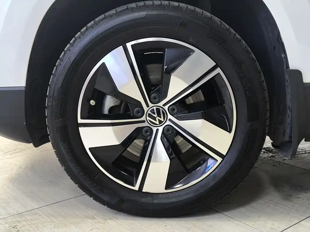 VOLKSWAGEN TUYUE