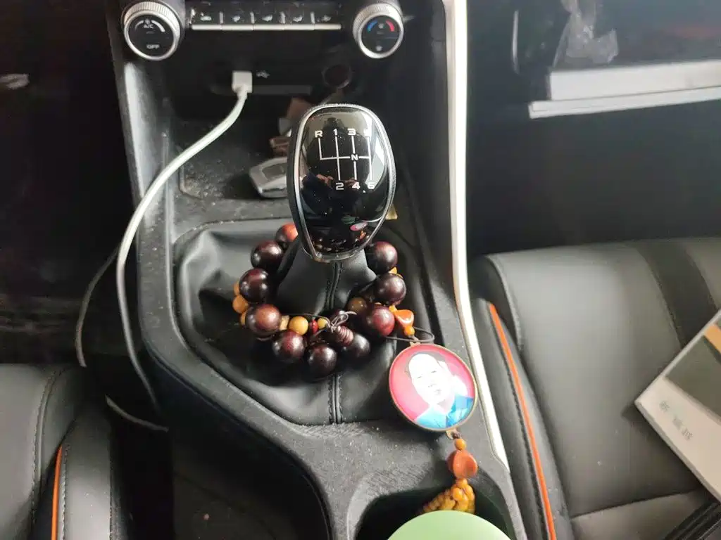 Geely Binyue — миниатюра 10