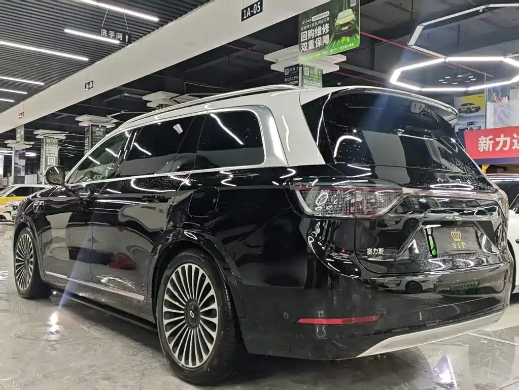 Aito M9 2025 Ultra 52kWh 6 мест (192 ）