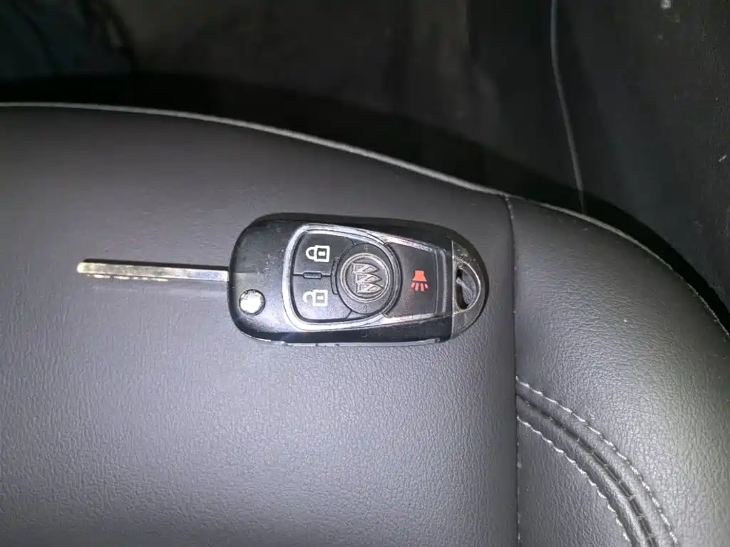 Buick Verano — миниатюра 9