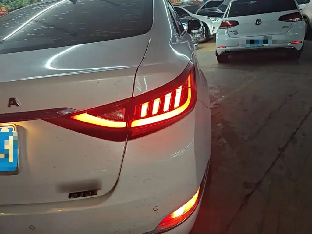 BAIC U7 — миниатюра 8