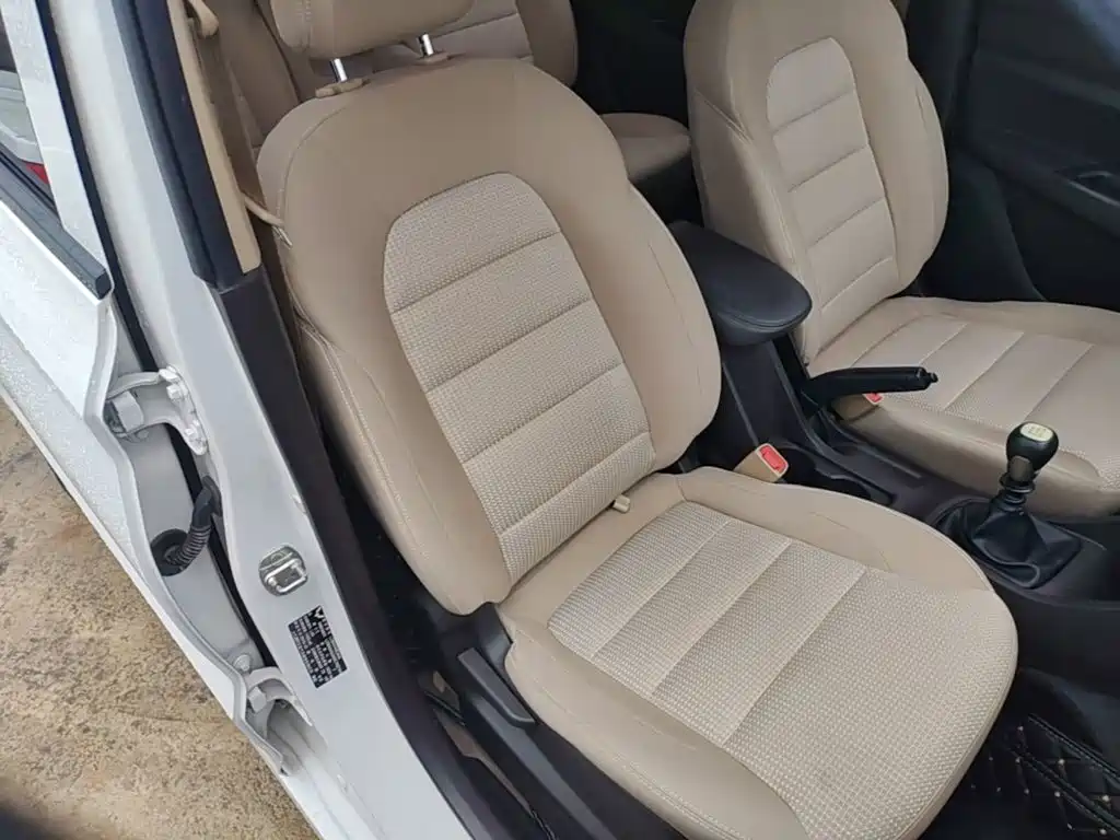 Wuling Hongguang — миниатюра 25