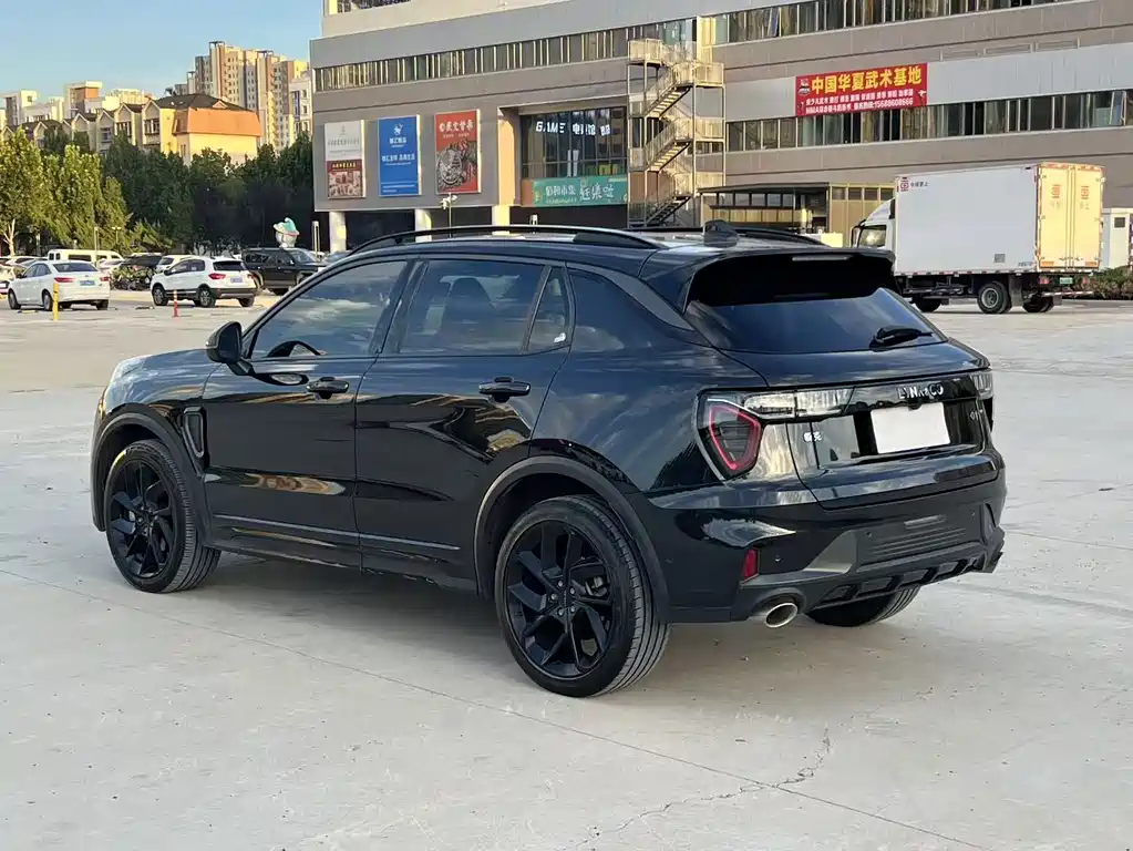 Lynk & Co 01 — миниатюра 6