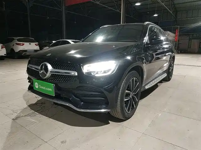 MERCEDES-BENZ GLC 2021