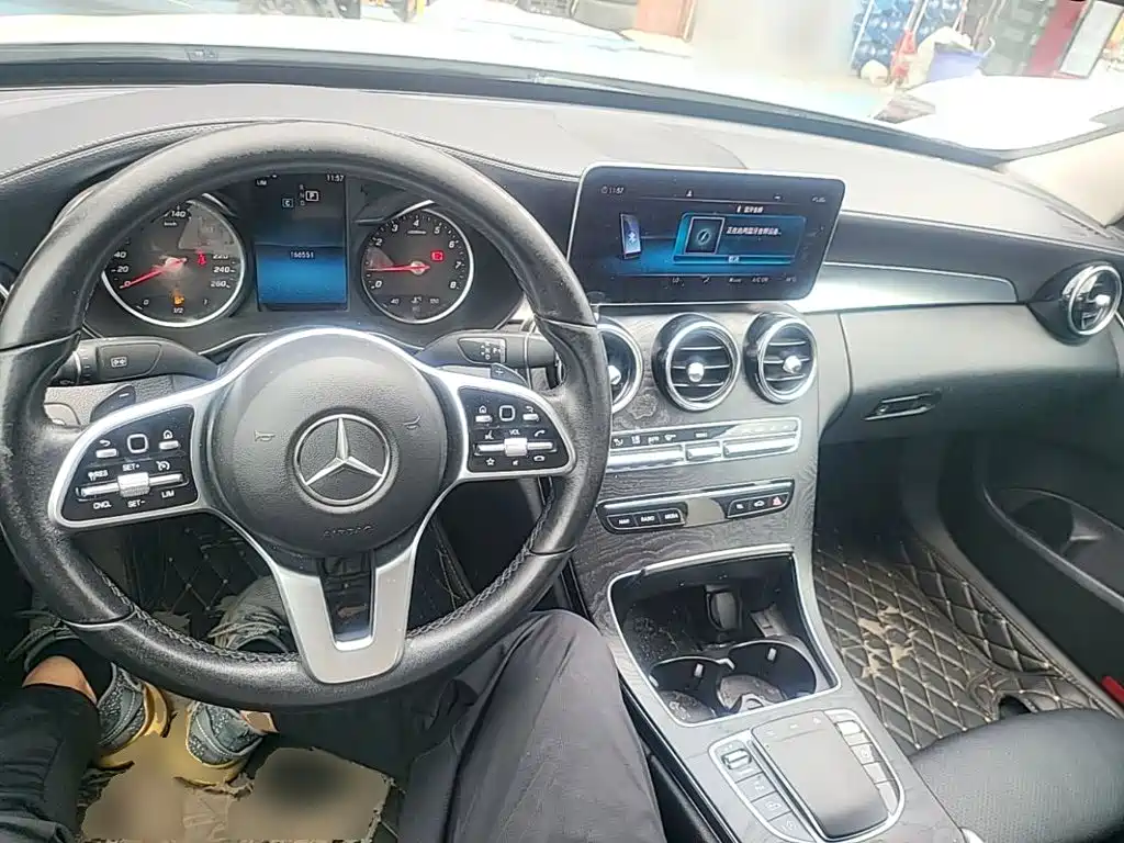 Mercedes-Benz C-Class — миниатюра 10