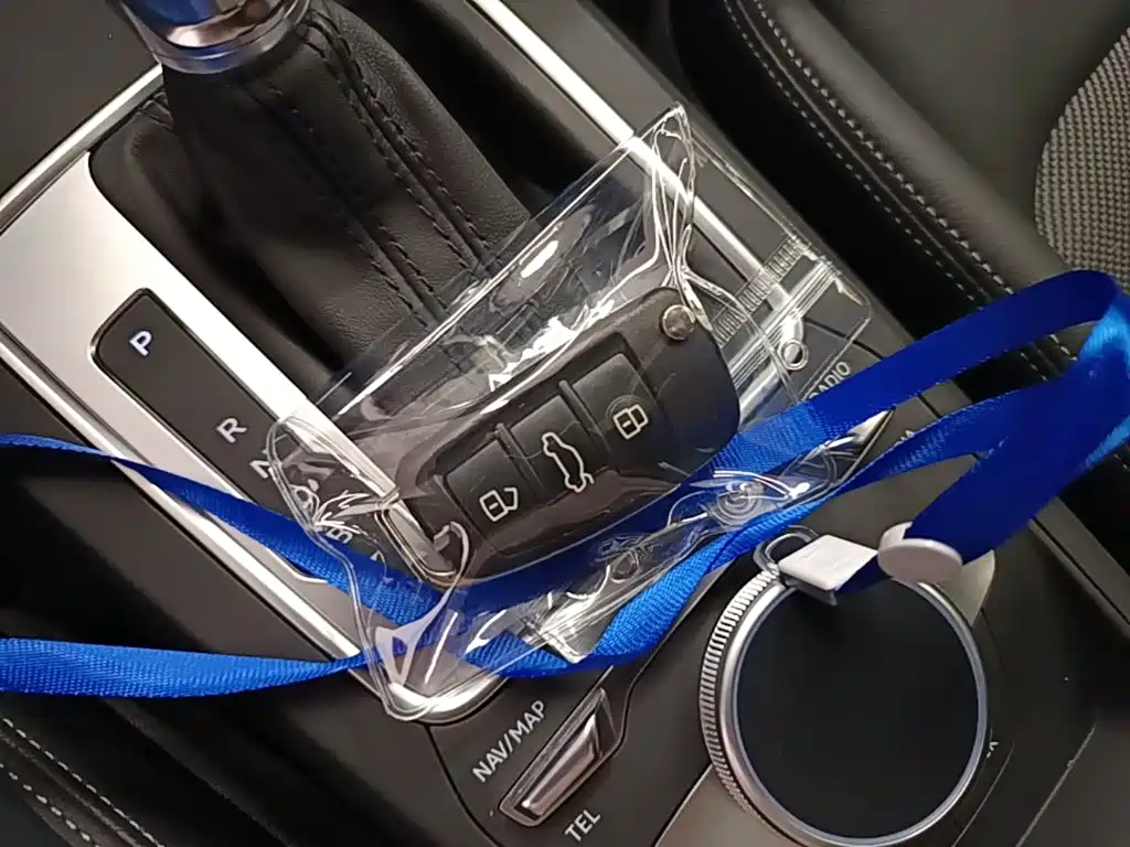 Audi Q2L e-tron — миниатюра 9