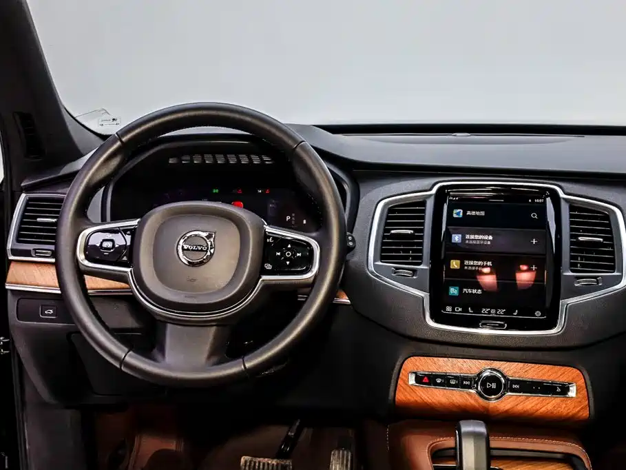 Volvo XC90 — миниатюра 21