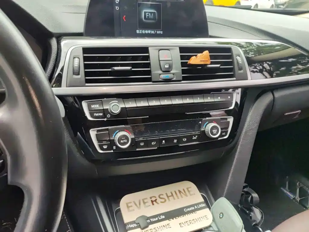 BMW 3 Series — миниатюра 14