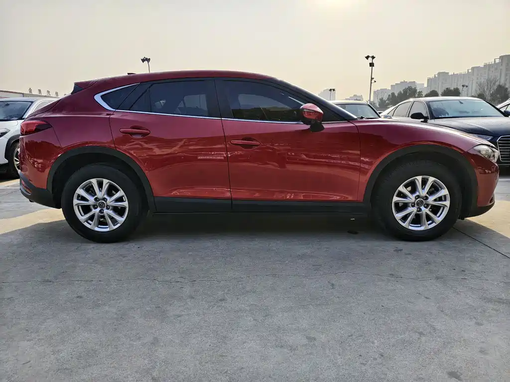 MAZDA CX 4