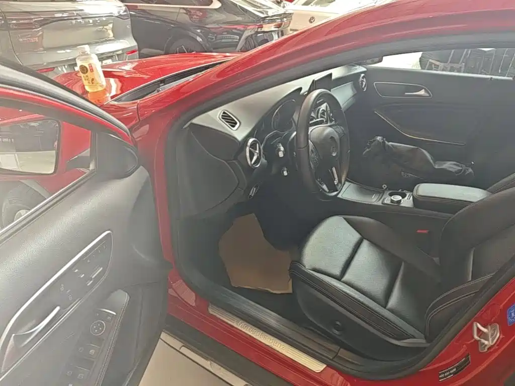 Mercedes-Benz GLA — миниатюра 16