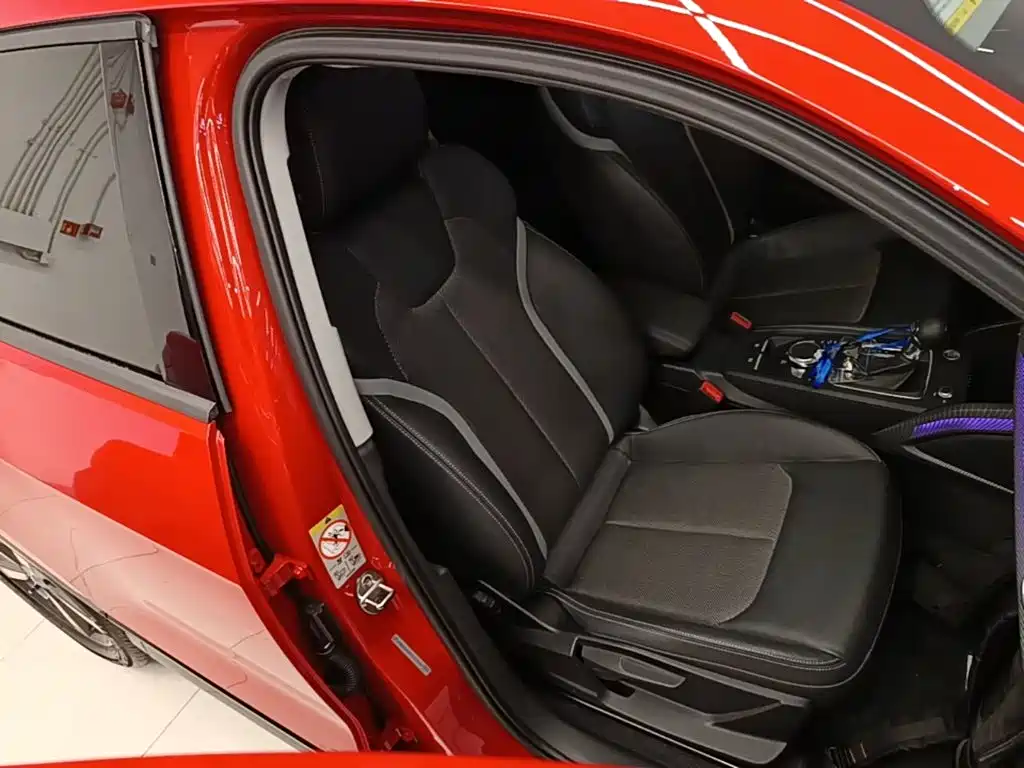 Audi Q2L e-tron — миниатюра 25
