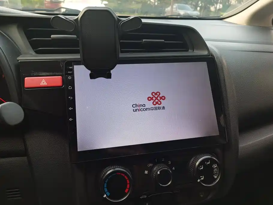 Honda Fit — миниатюра 13