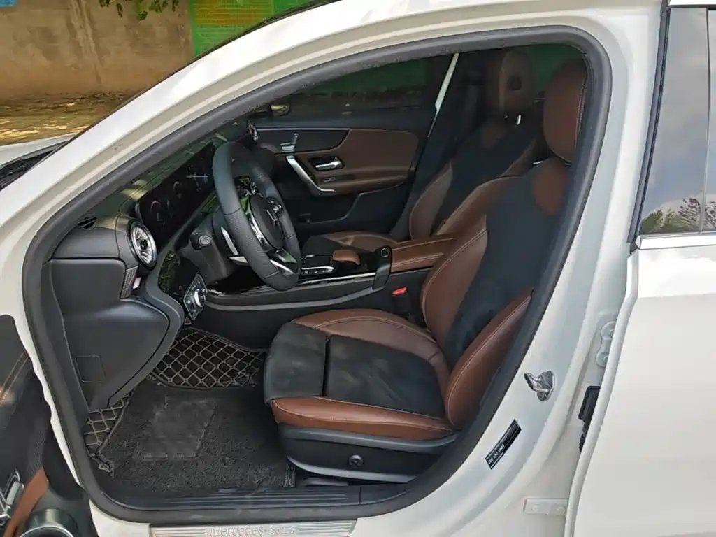 Mercedes-Benz A-Class — миниатюра 15