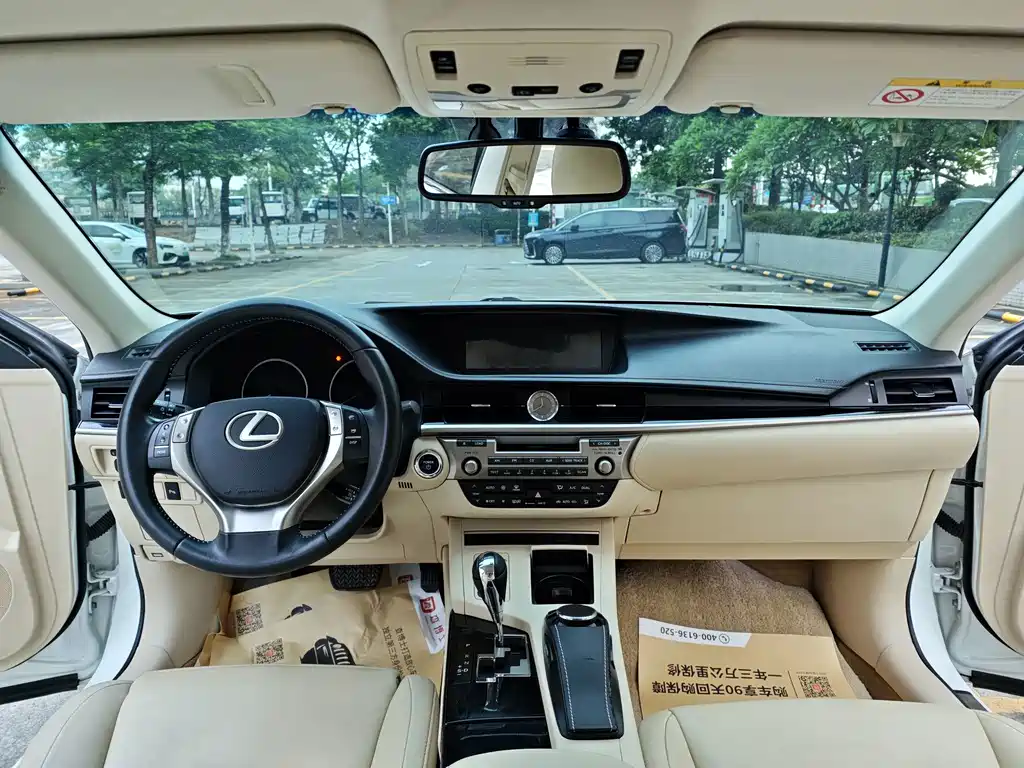 Lexus ES — миниатюра 17