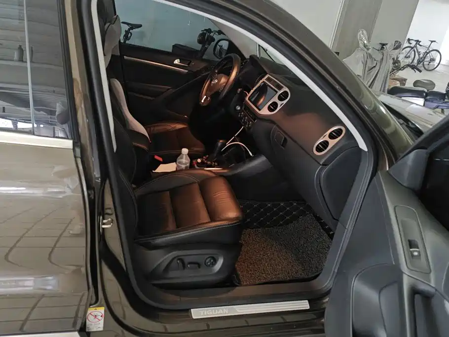 Volkswagen Tiguan — миниатюра 8
