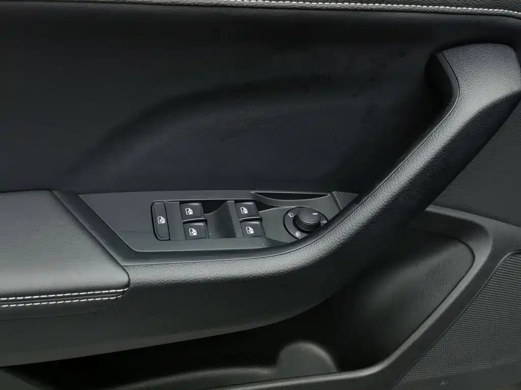 Skoda Superb — миниатюра 9
