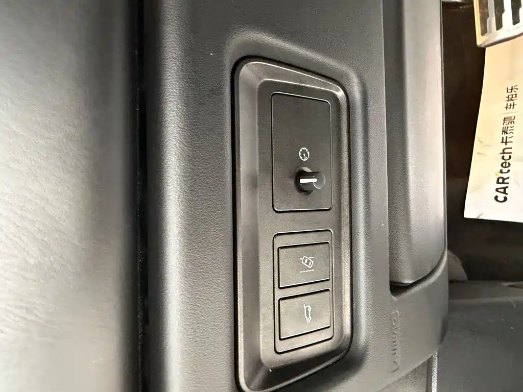 Land Rover Evoque (Import) — миниатюра 22