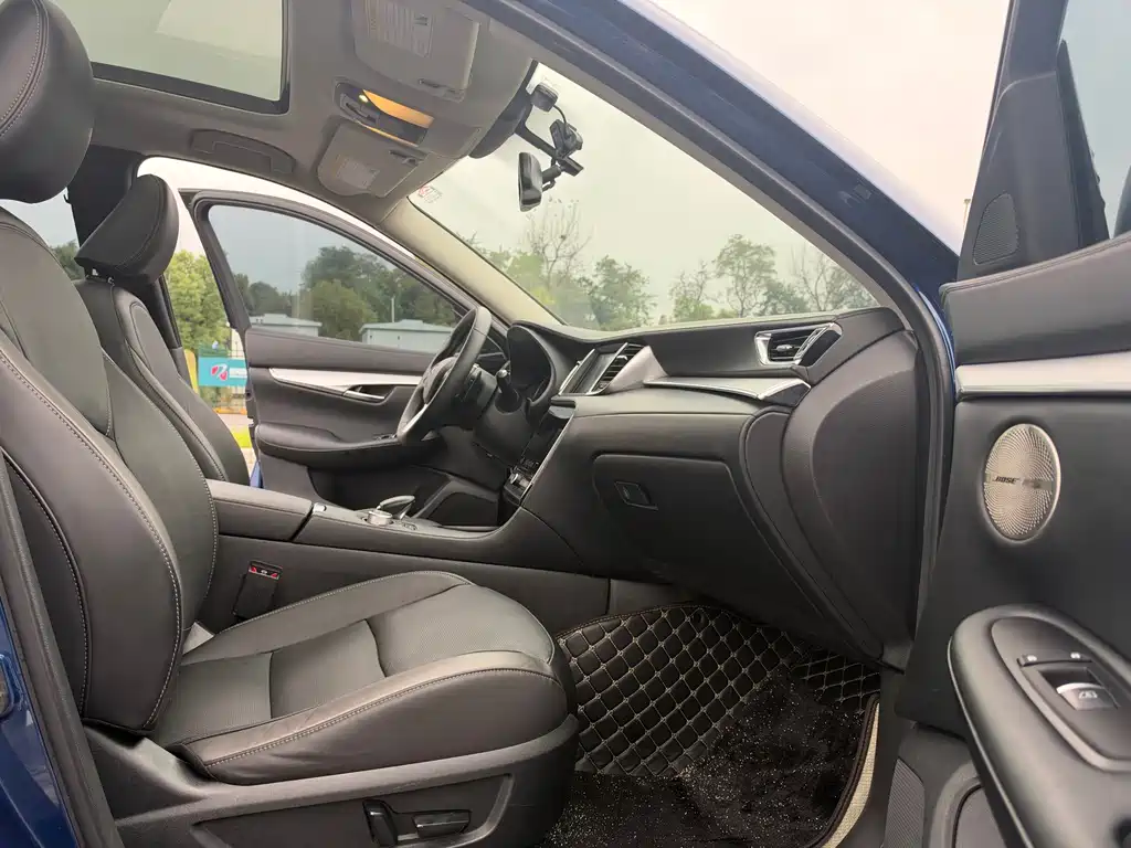 Infiniti QX50 — миниатюра 10