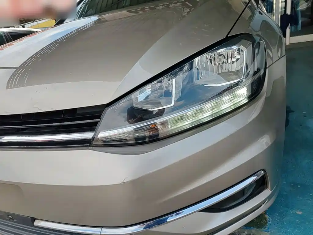 Volkswagen Golf — миниатюра 24