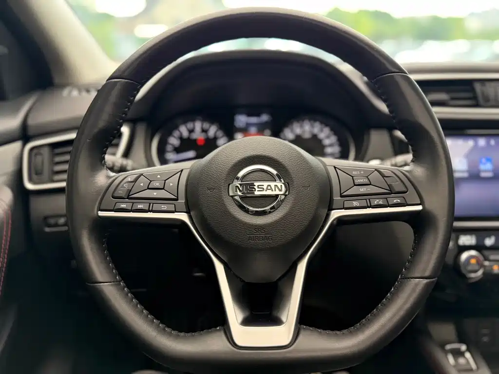 Nissan Qashqai — миниатюра 10