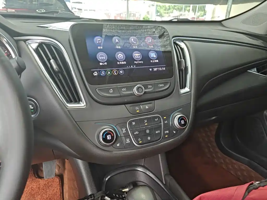 Chevrolet Malibu XL — миниатюра 13