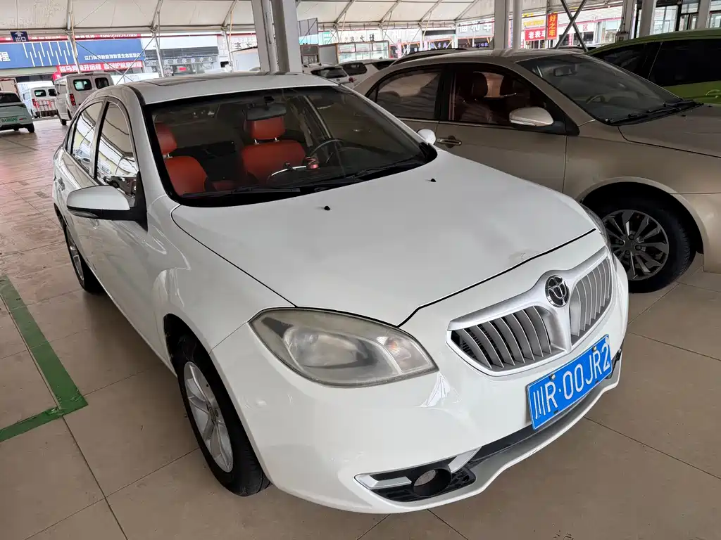 Zhonghua H330 — миниатюра 2