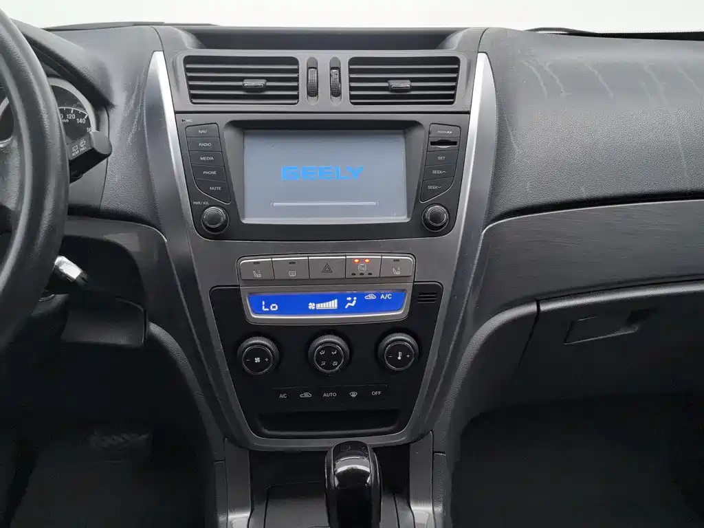 Geely GX7 — миниатюра 12