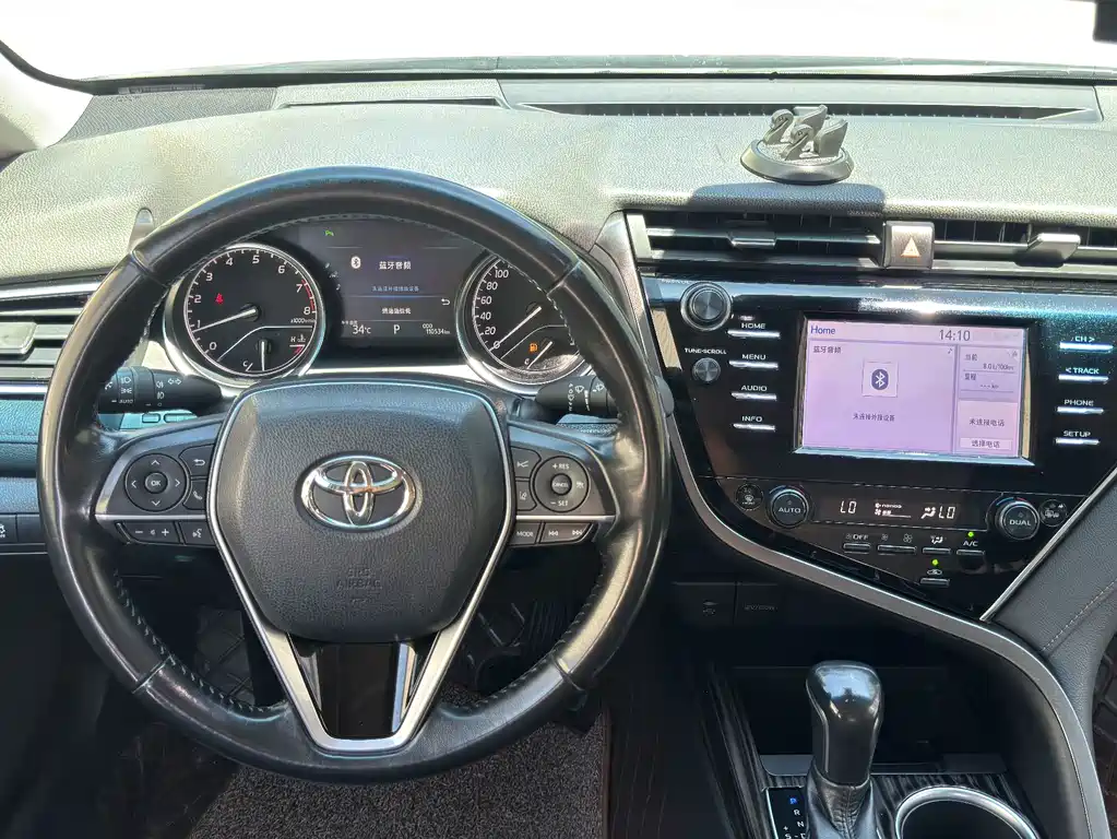 Toyota Camry — миниатюра 13