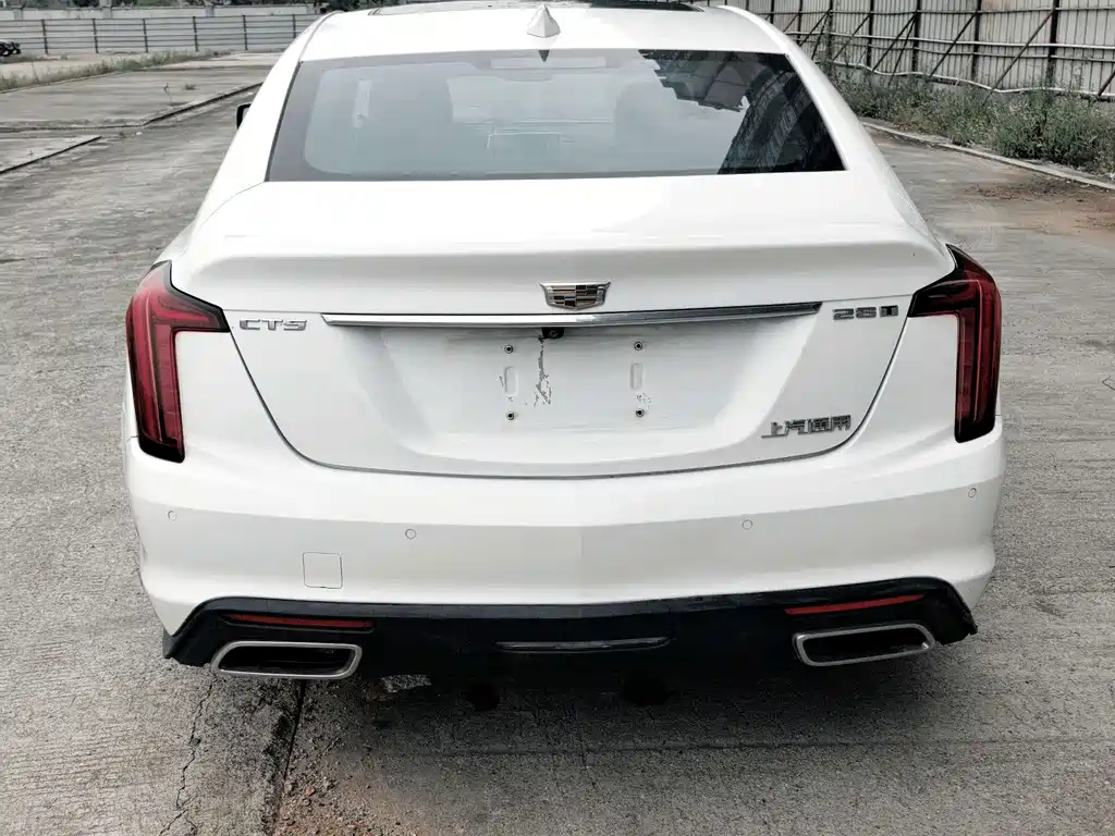 Cadillac CT5 — миниатюра 13