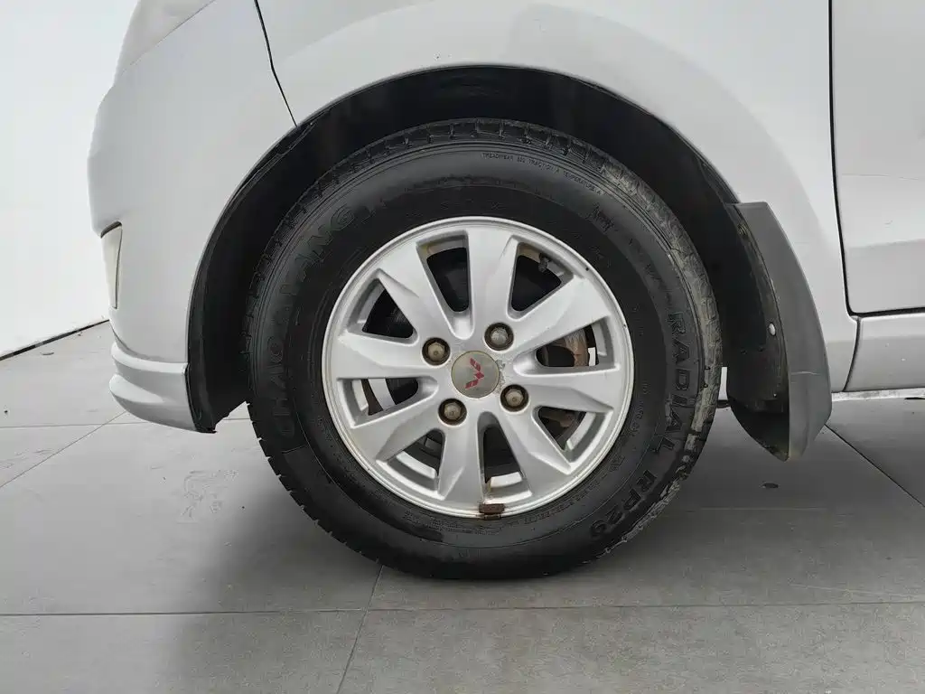 Wuling Hongguang — миниатюра 17
