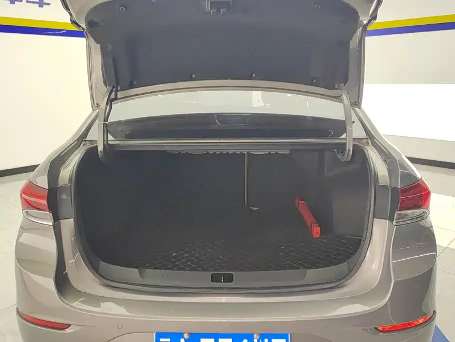 Buick Excelle — миниатюра 4