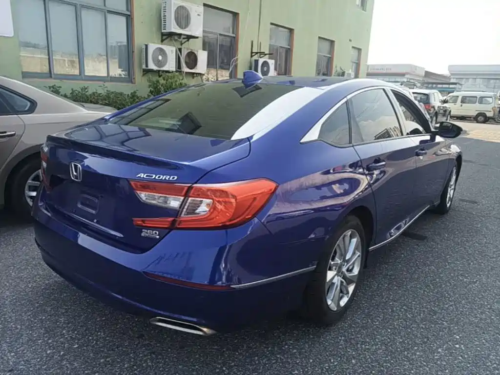 Honda Accord — миниатюра 7