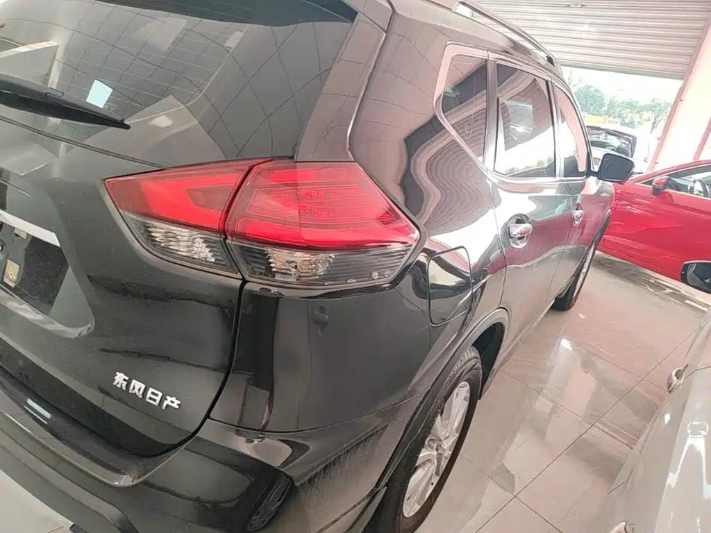 Nissan X-Trail — миниатюра 7