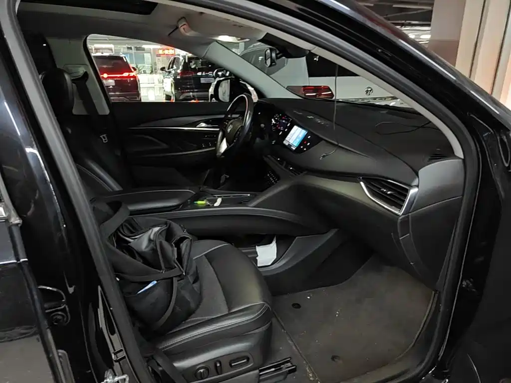 Buick Enclave — миниатюра 25