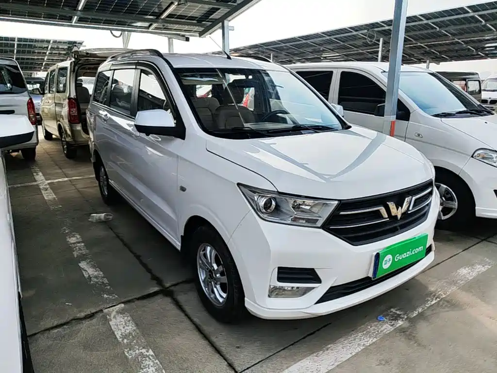 Wuling Hongguang — миниатюра 22