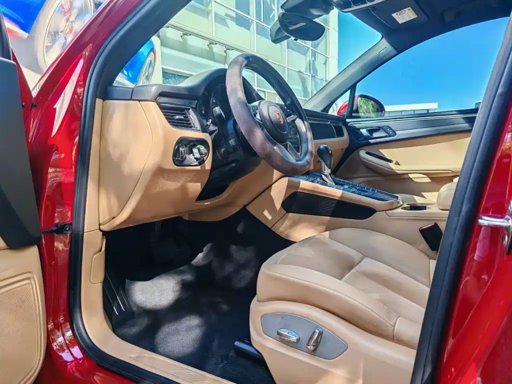 Porsche Macan — миниатюра 5