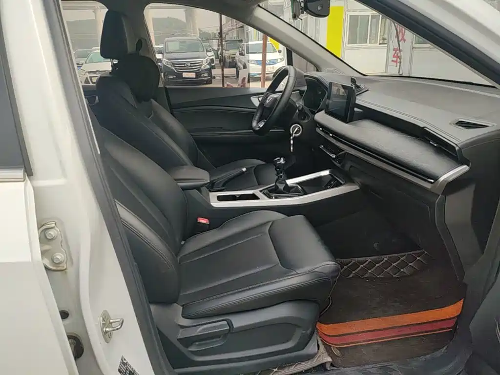 Wuling Jiachen — миниатюра 25