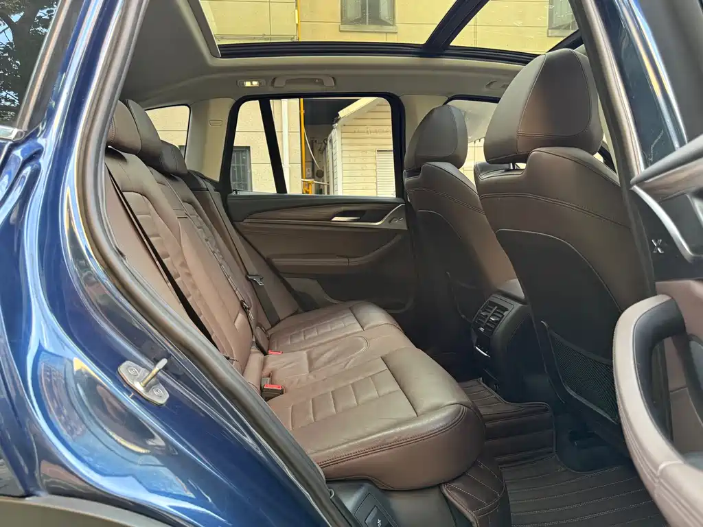 BMW X3 — миниатюра 10